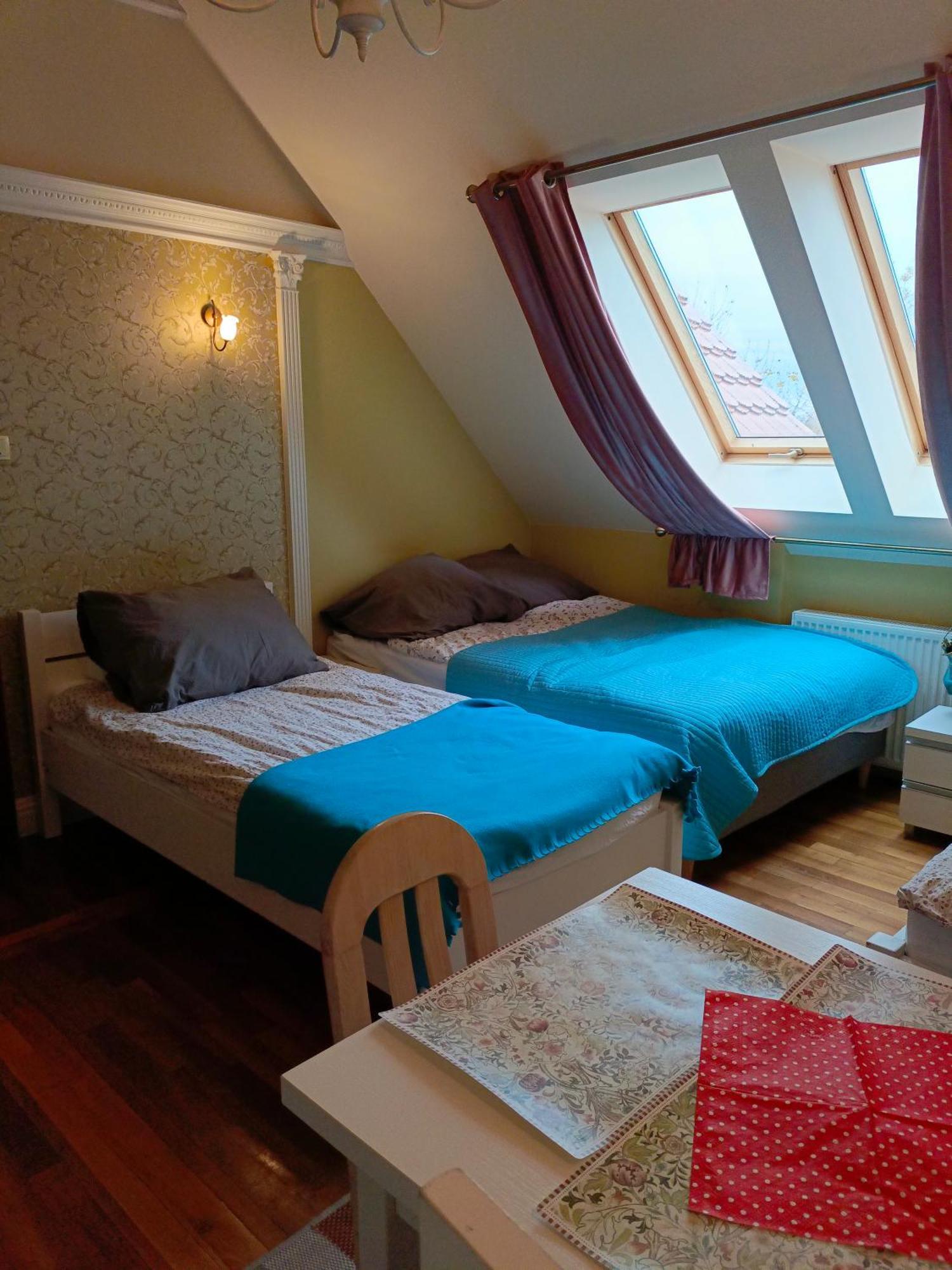 Bed and Breakfast Dwor Pod Rozami Smolec Pokoj fotografie